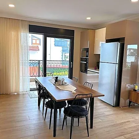 Modern 3 Bedroom Near Izmit Apartment *