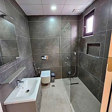 Modern 3 Bedroom Near Izmit *