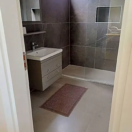 Modern 3 Bedroom Near Izmit Apartment *